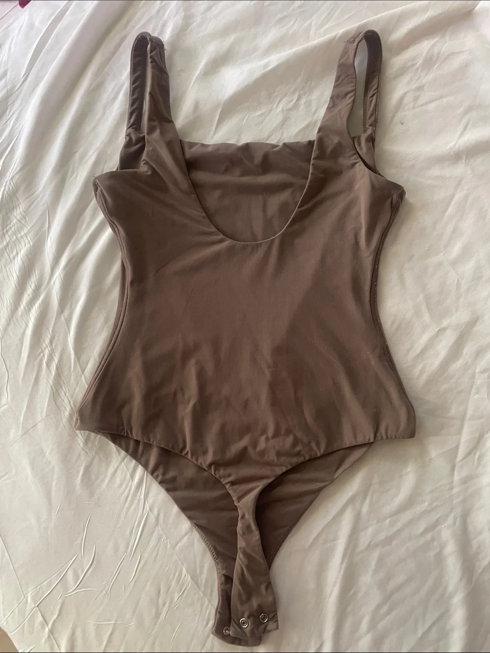SKIMS sleek scoop